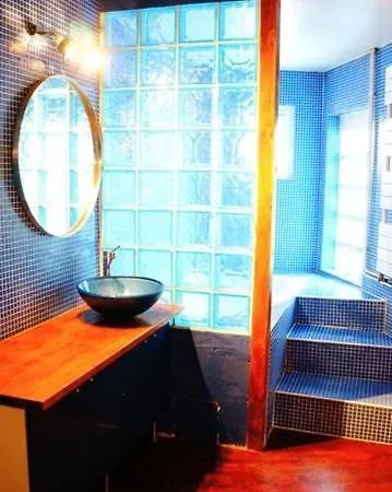 Large Duplex With Terrace * Strazburg